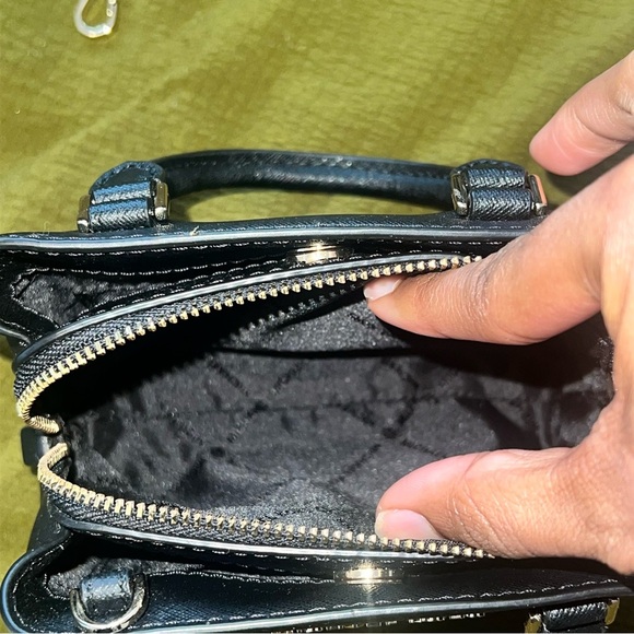 Michael Kors Mini Savannah XS Leather Satc… - Picture 3 of 8